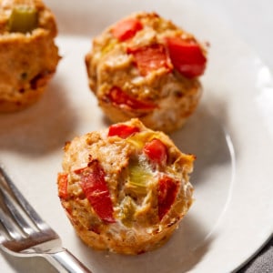 meatloaf muffins on plate