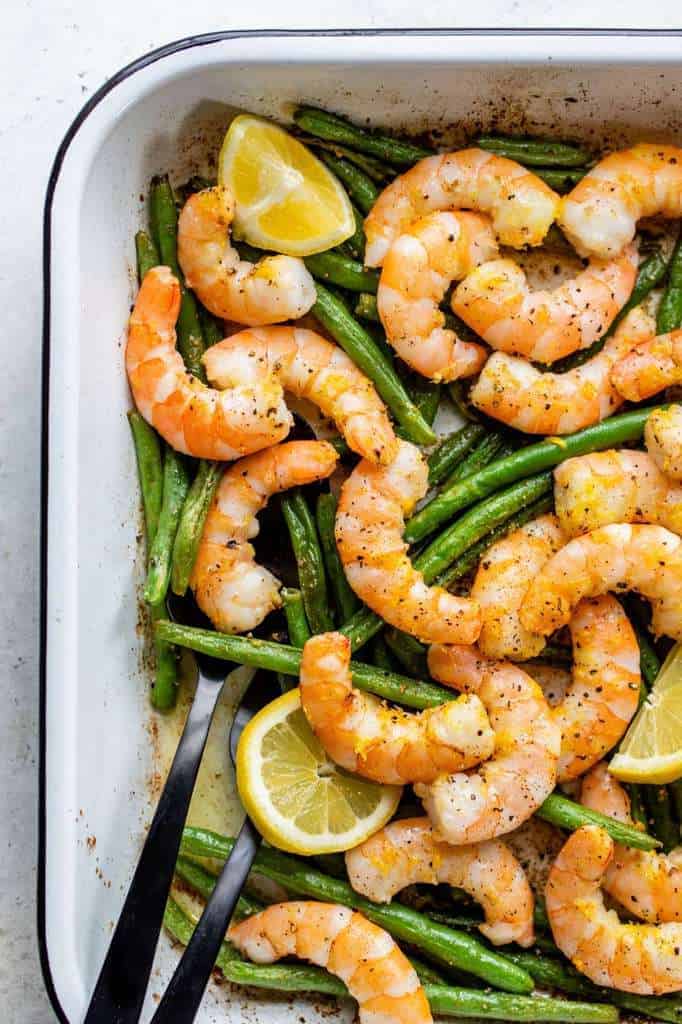 pan filled with shrimp and green beans